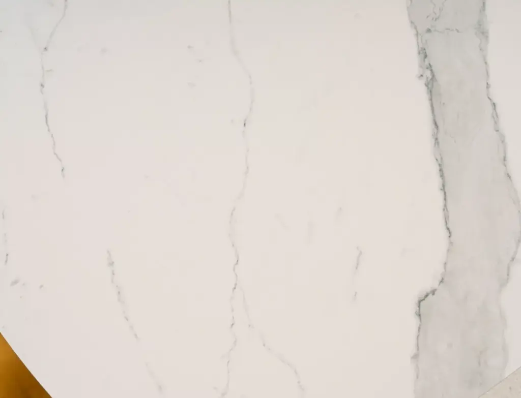 ARMANIBC160_6.webp